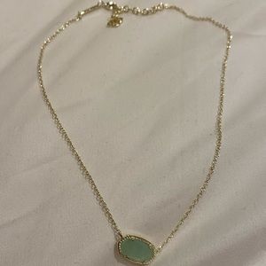 Kendra Scott necklace